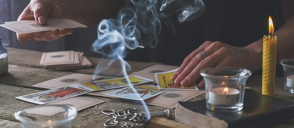 La voyance par téléphone : une alternative moderne à la consultation en personne